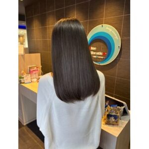 オリーブグレージュ